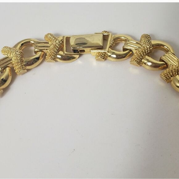 GOLDTONE CHUNKY LINK Necklace & Earrings Set Classic Jewelry - Picture 7 of 7